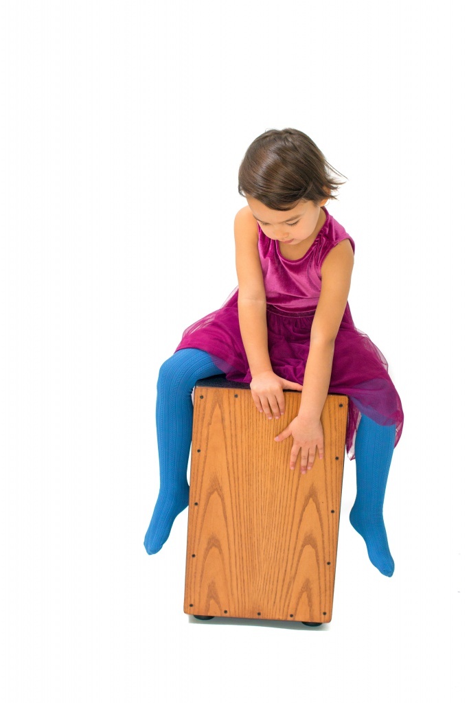 Cajon mit Kind